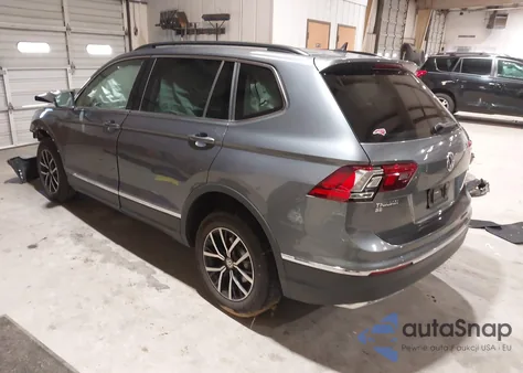 2021 Volkswagen Tiguan 2.0T Se/2.0T Se R-Line Black/2.0T Sel z USA, uszkodzony, nr VIN 3VV2B7AX0MM102779